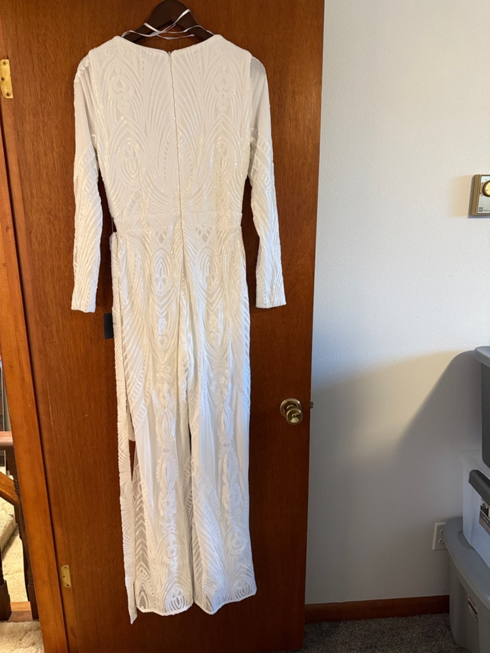 NWT Lulu’s White Sequin Bridal Jumpsuit - M - Picture 3 of 4